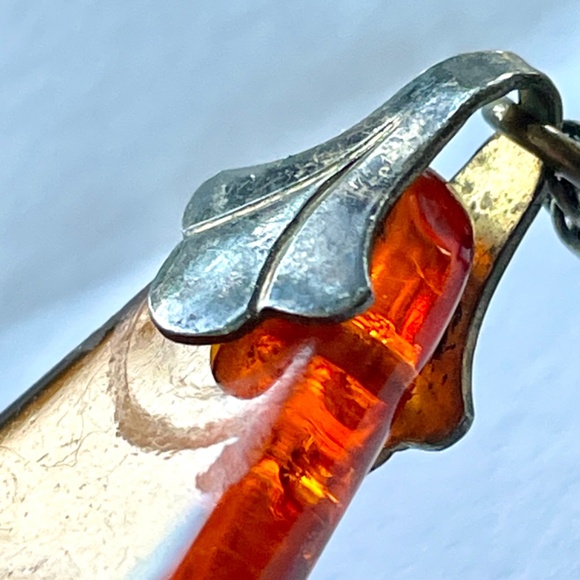 Vintage Amber Necklace - Picture 17 of 17